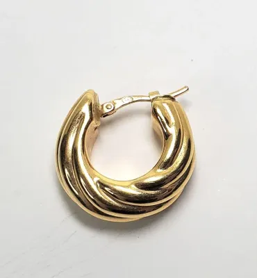 18K Gold Earring 
