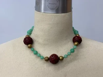 Sale Photo Thumbnail #42: Vintage shou bead necklace