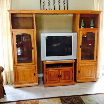 Built in lightning, includes TV