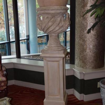 Urn/Pedestal/Sphere