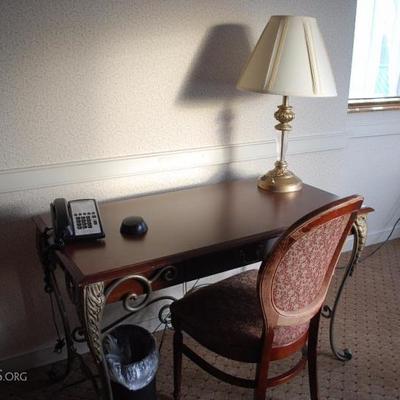 Room 521