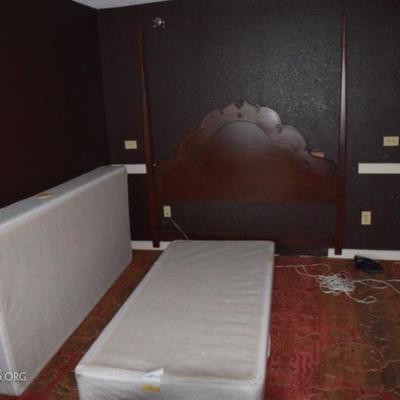 Room 320