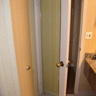 Room 521