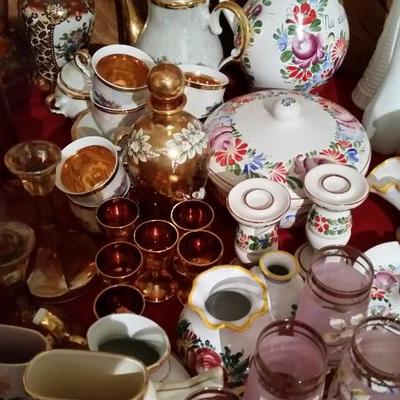 Czechoslovakian Glass and pottery 