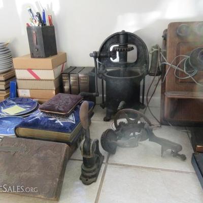 Estate sale photo