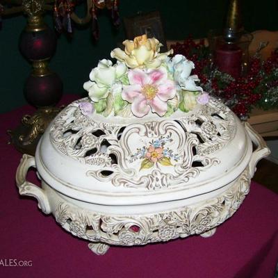 Large Capodimonte tureen....