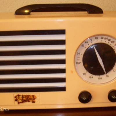 RADIO WITH TAPE PLAYER