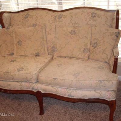LOVE SEAT