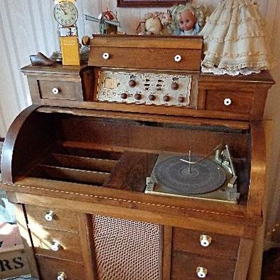 Working radio console