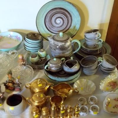 Vintage Santa Anita Ware 1950's Venri
Pickard 24K Overlay
Plus more & more