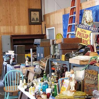 Estate sale photo