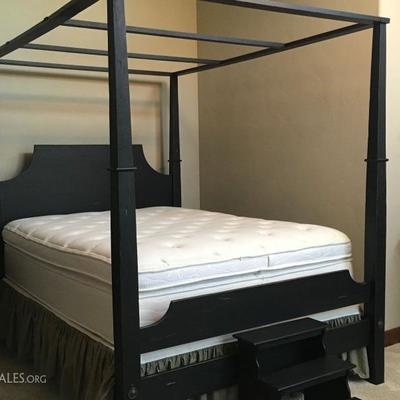 Broyhill Attic Heirlooms queen bed frame