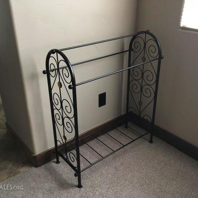 Metal quilt rack