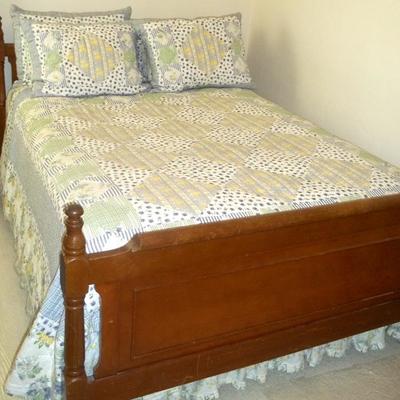 Full Size Bed