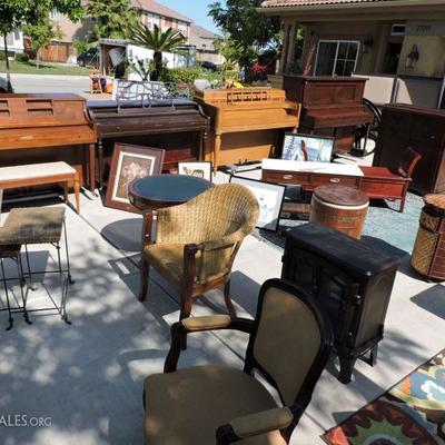 Estate sale photo