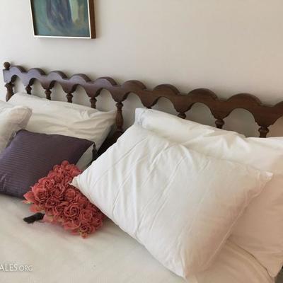 king-sized bed & Sleep Number mattress
