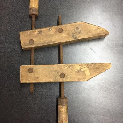 Primitive wood clamp