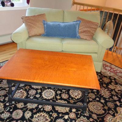 Love seat