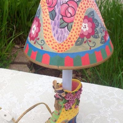 little girls high heel night 
lamp