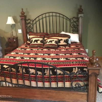 King size cabin style bed 
