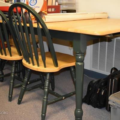 Kitchen Table and 4 Chairs