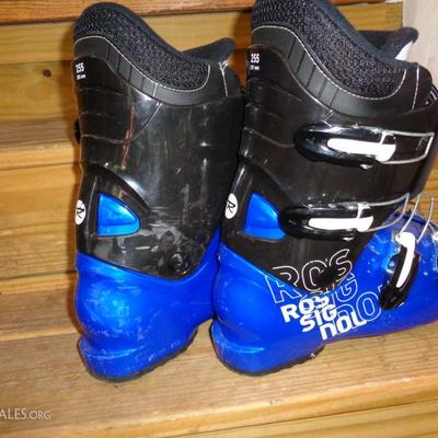 Ski boots
