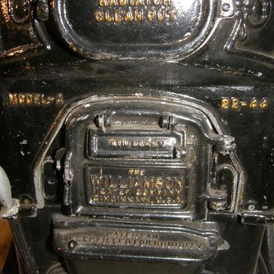 Rare Salesman Sample of a Furnace/Boiler with Carrying Case from around 1900.