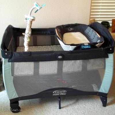 Several quality baby items-like new!