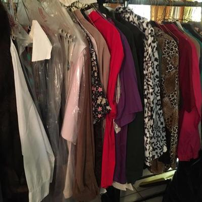 women's clothing (large & XL) & shoes (8 & 8-1/2)