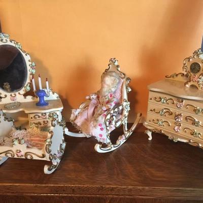 antique German Spielwaren Boutique Szalasi doll furniture