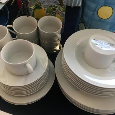 set of white Retroneu china