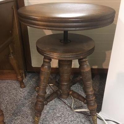 piano stool
