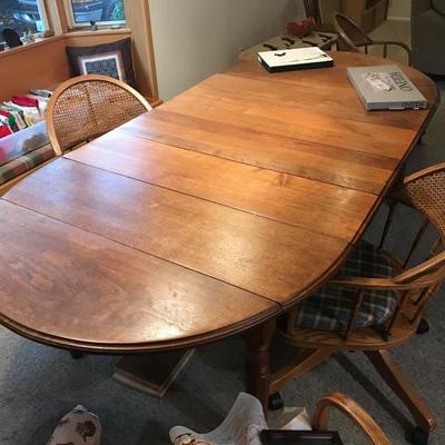 Beautiful Farm table with Lots of extra Leaves in place 