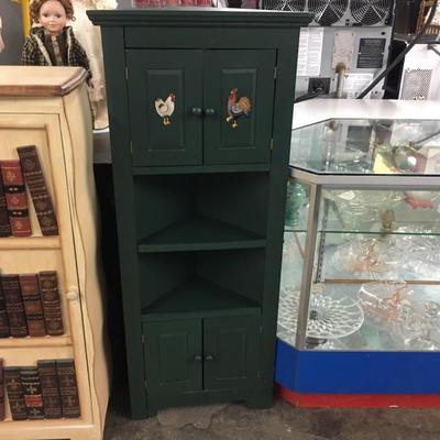 Corner cabinet