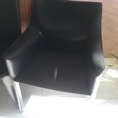 Mid-Century Modern Furniture. Mario Bellini for Cassina Black Leather Cab Chairs. J.B. Van Sciver Chairs: Set of 4
Westnofa Furniture...