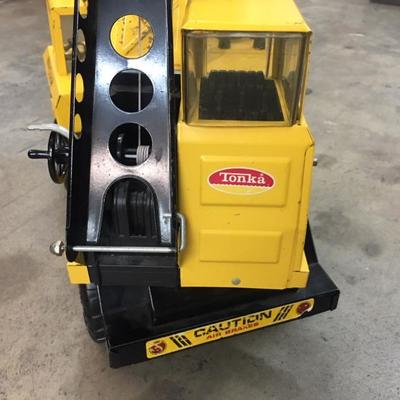 Metal Tonka truck