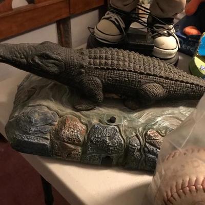 Singing gator