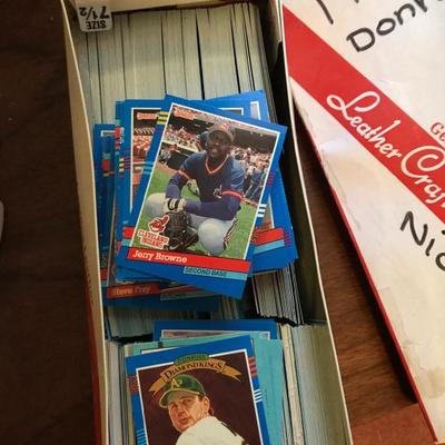 Loose Baseball Cards