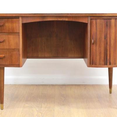 Lot 658: Gunnar Nielsen Tibergaard Teak Biomorphic Desk 