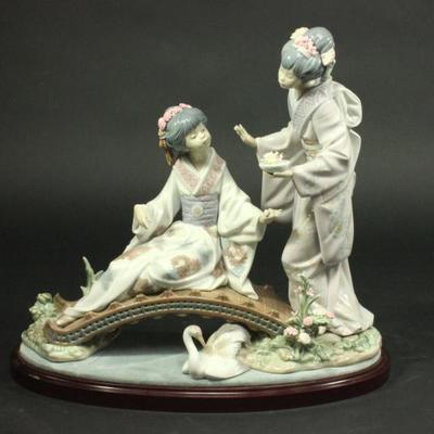 Lot 58: Lladro Porcelain Grouping #1445 