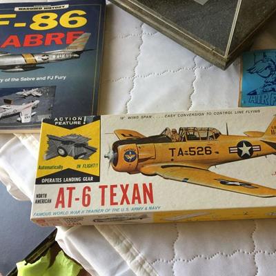 Plane Kit and Magazine.