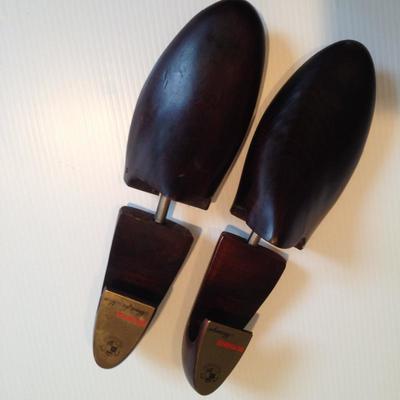 solid mahogany shoe stretcher