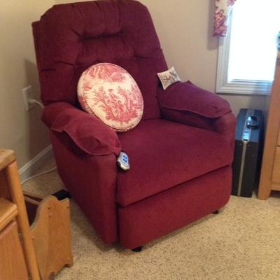 Easy lift chair