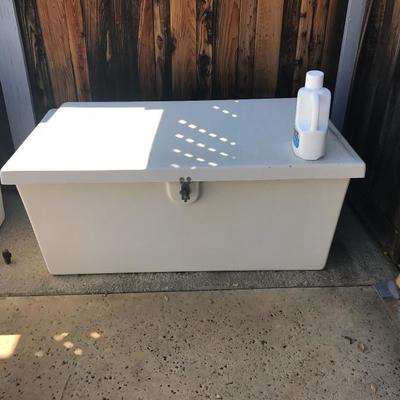 American docks Dock Box 