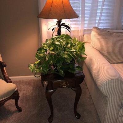 Family Heritage Estate Sales, LLC. New Jersey Estate Sales/ Pennsylvania Estate Sales. End Table. Lamp.