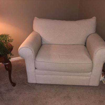  Family Heritage Estate Sales, LLC. New Jersey Estate Sales/ Pennsylvania Estate Sales. White Arm Chair