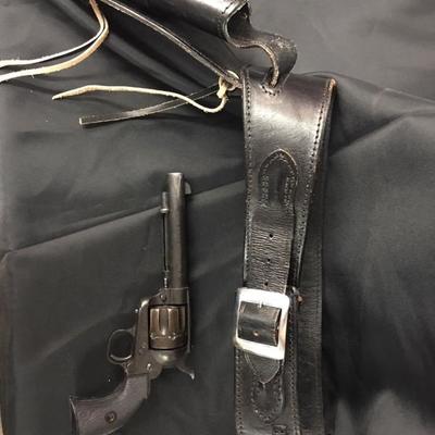 Movie prop gun