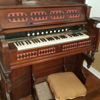Eastlake organ
