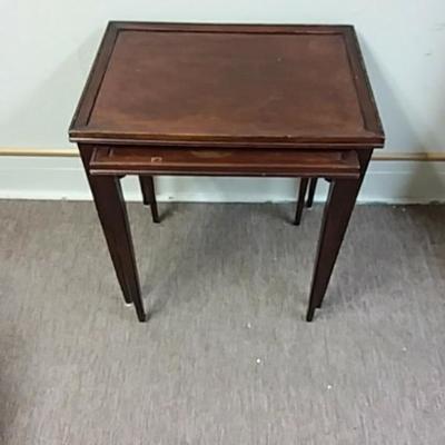 Set of 2 Nesting Tables