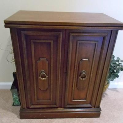 Bar with leaves $245
27 X 16 with leaves 56"